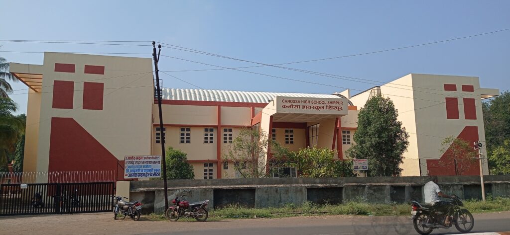 Canossa School Shirpur